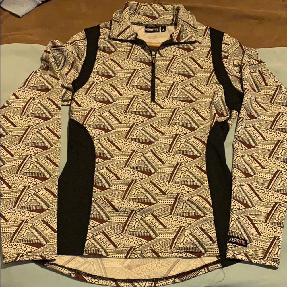 Pullover sweater